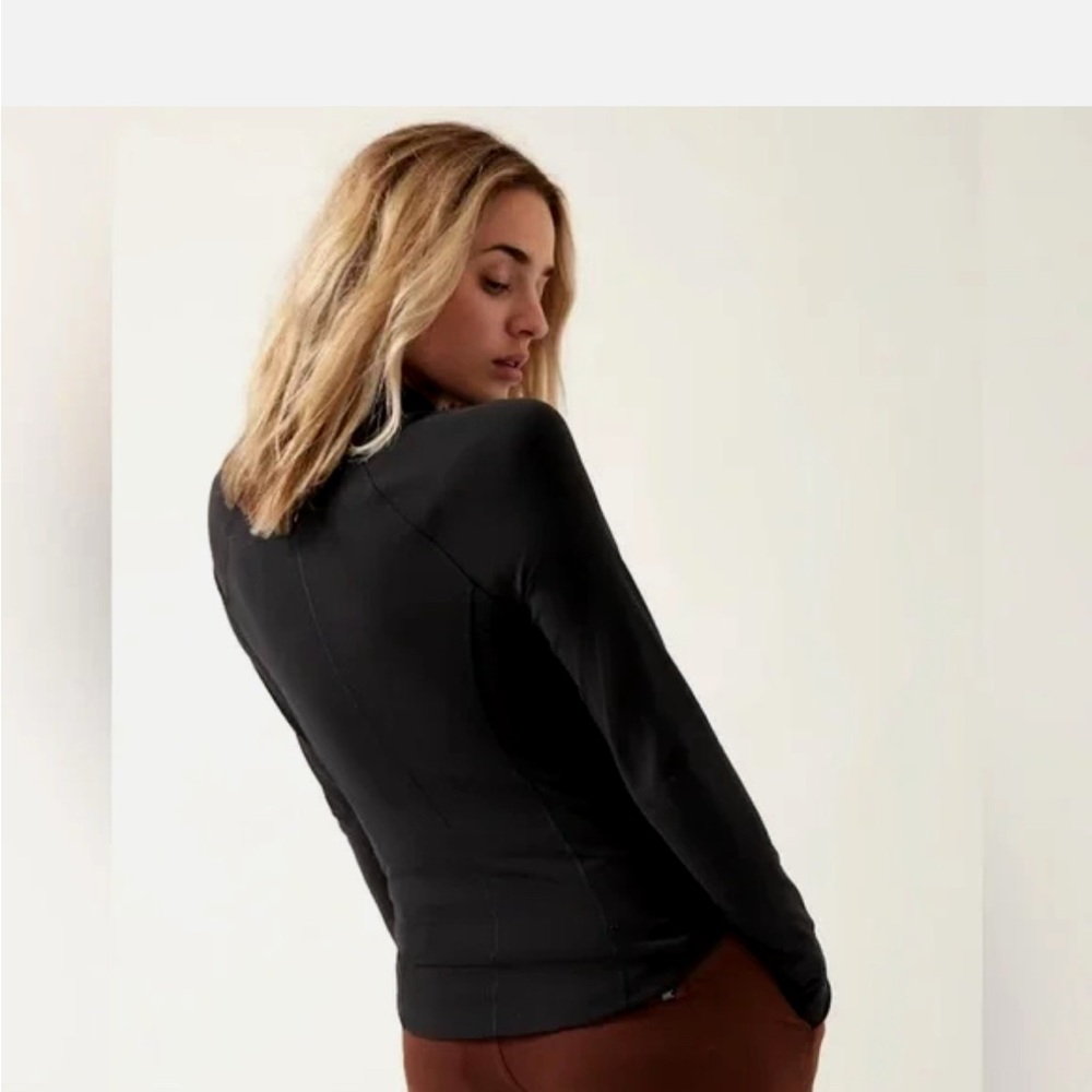 Athleta Women's salutation half zip